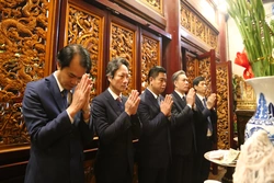 Huyện Phù Ninh dâng hương tưởng niệm các Vua Hùng