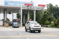 Kỳ II: Phát triển giao thông kết nối để Đất Tổ “vươn mình”