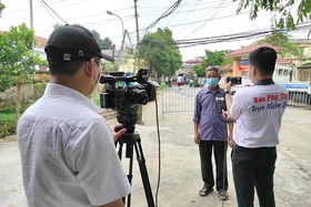 Hoạt động phóng viên tác nghiệp