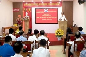 Sinh hoạt chuyên đề “Phát triển đảng viên là học sinh THPT- những thuận lợi và khó khăn”