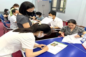 993 thí sinh đăng kí dự thi vào Trường THPT Chuyên Hùng Vương