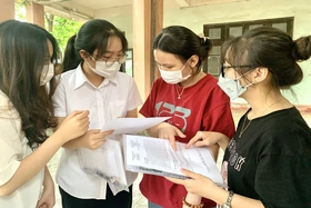 Buổi sáng thi THPT Chuyên Hùng Vương: Nhiều thí sinh nhận định đề thi khó