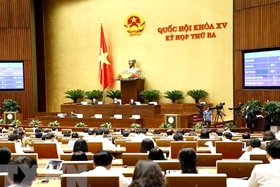 Biểu quyết nhiều nội dung quan trọng trong ngày làm việc cuối cùng