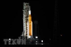 NASA lùi thời điểm tiến hành sứ mệnh Artemis 1 do lo ngại bão
