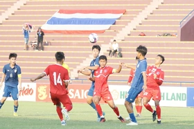 U17 Thái Lan tạm lên ngôi đầu sau chiến thắng trước U17 Nepal