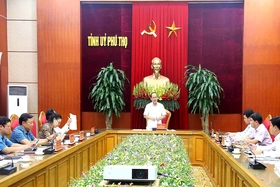 Báo cáo dự thảo các tờ trình về quản lý, sử dụng và tinh giản biên chế