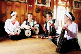 Giữ gìn bản sắc văn hóa vùng cao