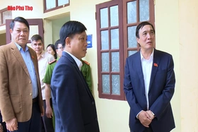 Đoàn giám sát của Thường trực HĐND tỉnh làm việc với huyện Đoan Hùng