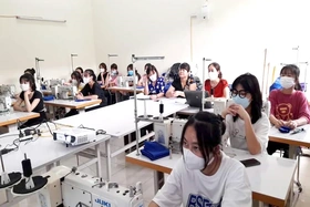 Xây dựng mô hình công dân học tập thời công nghệ 4.0