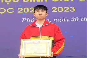 Em Nguyễn Đức Thắng lọt TOP 5 kỳ thi chọn đội tuyển Tin học dự thi Olympic Châu Á - Thái Bình Dương năm 2023