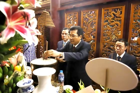 Các huyện Tam Nông, Yên Lập, Hạ Hoà, Tân Sơn dâng hương tưởng niệm các Vua Hùng