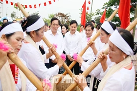 Các đồng chí lãnh đạo tỉnh thăm Hội trại Văn hoá&nbsp;