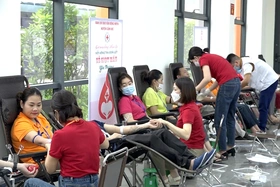 Ngày hội hiến máu tình nguyện “Giọt hồng công nhân Cẩm Khê”
