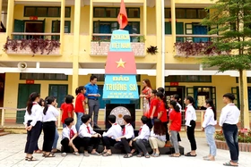 Lan tỏa tình yêu biển đảo cho thế hệ trẻ Đất Tổ