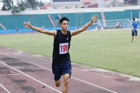 Bế mạc Giải Bơi - Điền kinh học sinh phổ thông tỉnh năm 2023