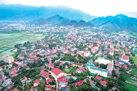 Phát huy truyền thống đoàn kết, dân chủ, tập trung nguồn lực xây dựng huyện Yên Lập phát triển vững mạnh toàn diện