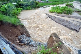 Mưa lớn tiếp diễn tại một số địa phương khu vực phía Bắc