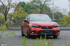 Thị trường sedan cỡ C - xe nhập khẩu tăng trưởng mạnh