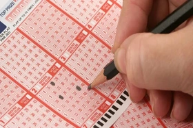 Trường hợp nào được hoàn tiền khi mua vé xổ số tự chọn số điện toán?