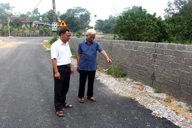 Chi bộ 5 làm theo Bác