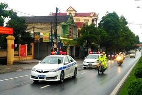 Đường dây nóng tiếp nhận phản ánh hoạt động vận tải và an toàn giao thông dịp nghỉ lễ