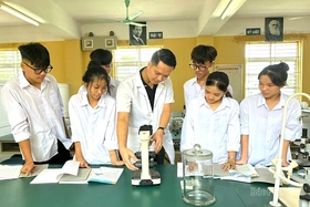 Phát triển trường học ngoài công lập đáp ứng yêu cầu thực tiễn