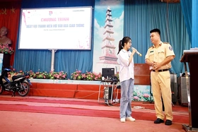 Tổ chức “Ngày hội thanh niên với văn hoá giao thông”