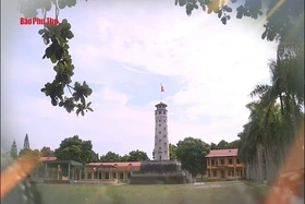 Cột cờ thành Hưng Hoá