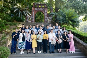 Đoàn đại biểu thành phố Hwaseong (Hàn Quốc) thăm Khu di tích lịch sử Đền Hùng và Làng cổ Hùng Lô