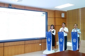 19 hộ, cá nhân trúng thưởng “Hóa đơn may mắn” quý III