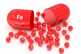 Móng tay mềm dễ gãy do thiếu chất gì?