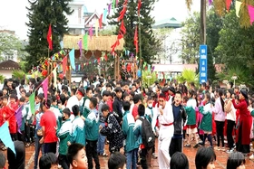 “Trải nghiệm cùng em - Vui Tết đong đầy”