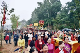 Lễ hội đền Chu Hưng