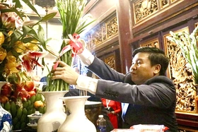 Thị xã Phú Thọ dâng hương tưởng niệm các Vua Hùng