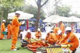 Công ty Điện lực Phú Thọ diễn tập xử lý các tình huống phòng, chống thiên tai và tìm kiếm cứu nạn