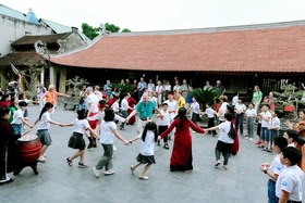 Tăng cường trải nghiệm Hát Xoan cho học sinh