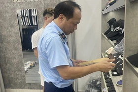 Xử phạt cửa hàng kinh doanh sản phẩm giả mạo nhãn hiệu tại Việt Trì