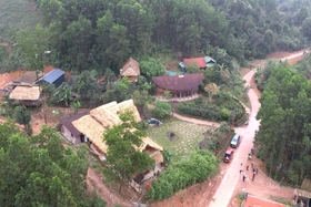 Chuyện người Dao làm du lịch ở Khe Phương