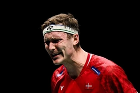Viktor Axelsen mất ngôi số 1 thế giới sau hơn 2 năm
