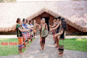 Để cồng chiêng vang mãi