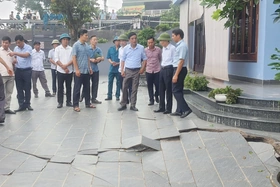 Xói lở cống Vĩnh Mộ, huyện Lâm Thao gây ảnh hưởng nhà dân