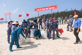 Chung tay xây dựng Trường Sa xanh