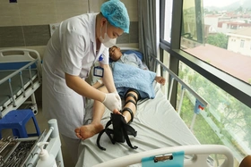 Trung tâm Y tế huyện Thanh Sơn cấp cứu thành công nam thanh niên gặp tai nạn lao động nghiêm trọng