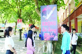 “Tăng đề kháng” thuốc lá cho học sinh