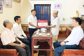 Học Bác để dân tin