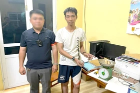 Bắt quả tang đối tượng đốt pháo nổ trái phép tại nơi công cộng