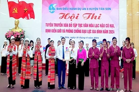 Hội thi tuyên truyền xóa bỏ tập tục văn hóa lạc hậu và phòng, chống bạo lực gia đình