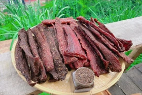 Thịt lợn đen gác bếp – Tinh hoa ẩm thực từ vùng cao