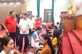 Ngày hội hiến máu tình nguyện “Trái tim những người đưa đò”