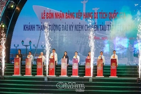 Cà Mau khánh thành công trình Tượng đài kỷ niệm và đón nhận Bằng xếp hạng di tích Quốc gia địa điểm tập kết ra Bắc